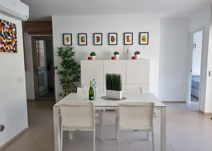 Prachtig Gelijkvloers Met Verwarmd Zwembad & Fitness * Palm-mar